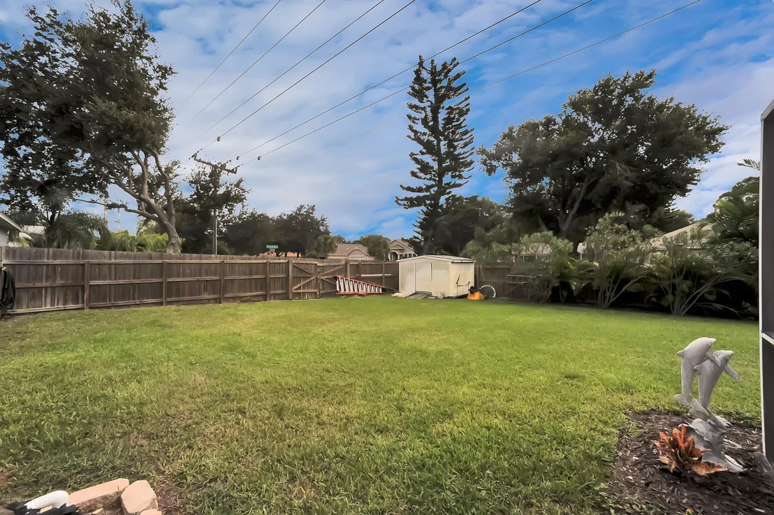 Photo of 2400 Mountain View Avenue