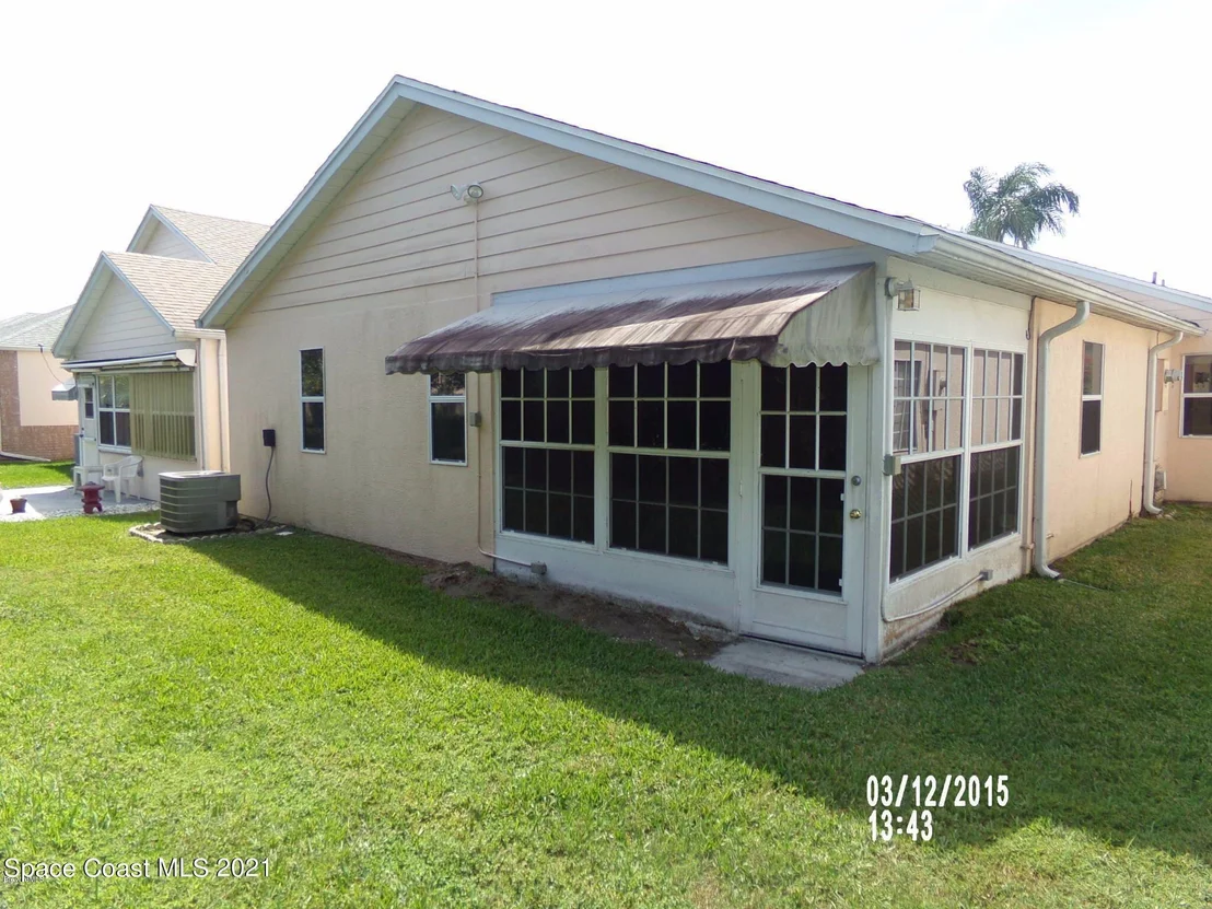 Photo of 933 S Fork Circle