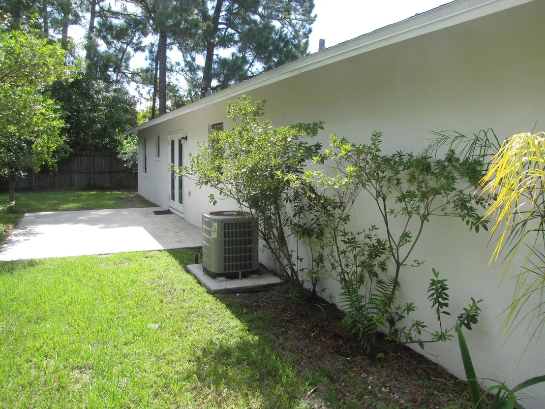 Photo of 5332 JAMAICA Road