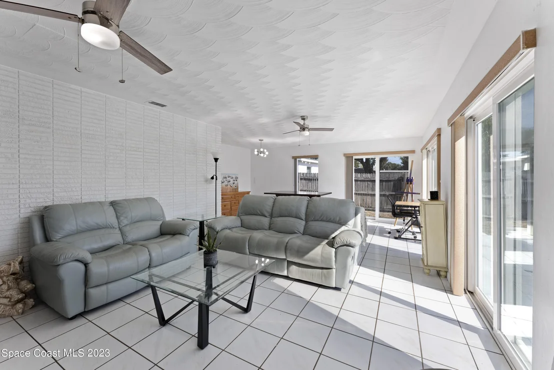 Photo of 1155 Wild Rose Drive NE
