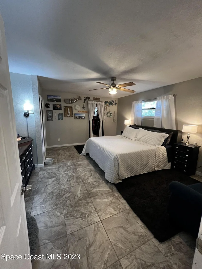 Photo of 5420 Holden Road
