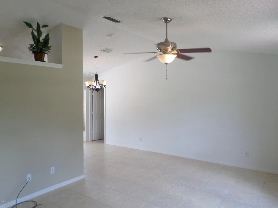 Photo of 5740 FRIENDLY Street