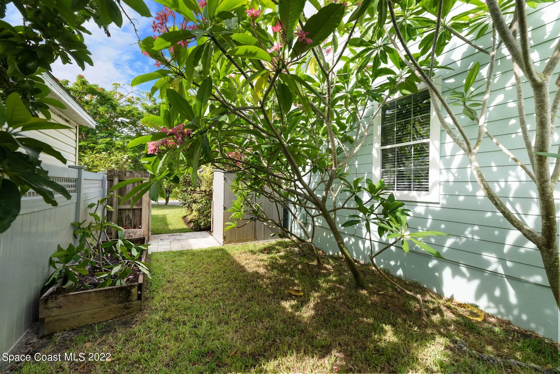 Photo of 416 Riverview Lane