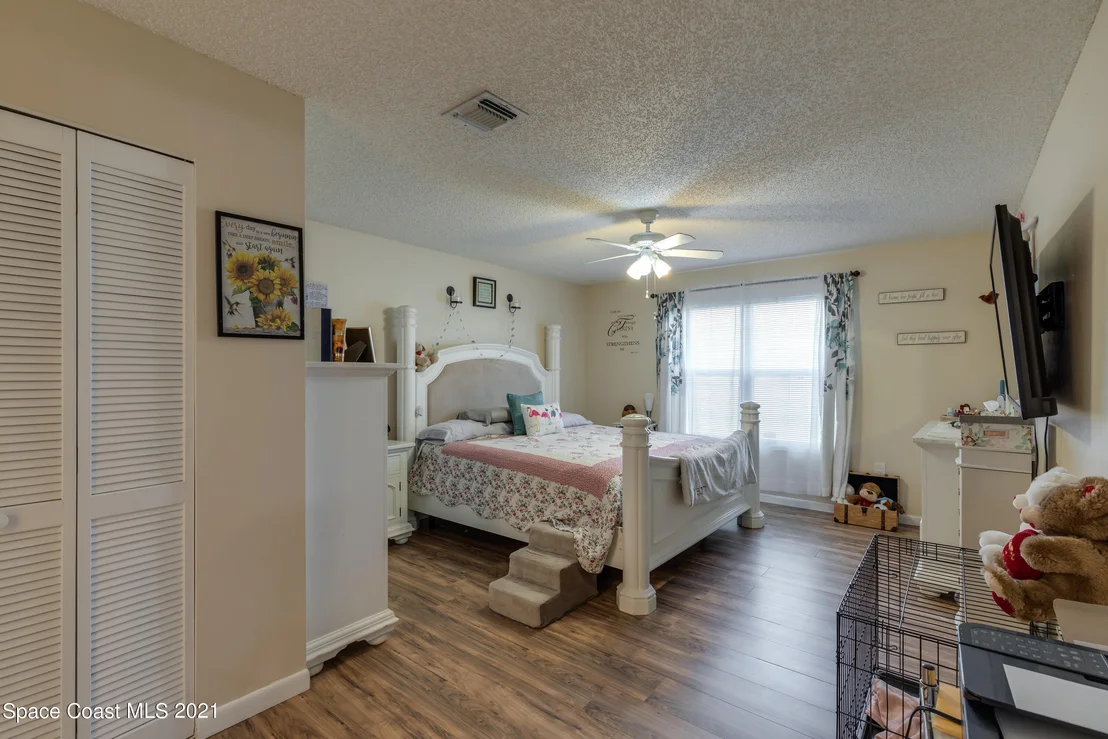 Photo of 101 Hammock Road SE