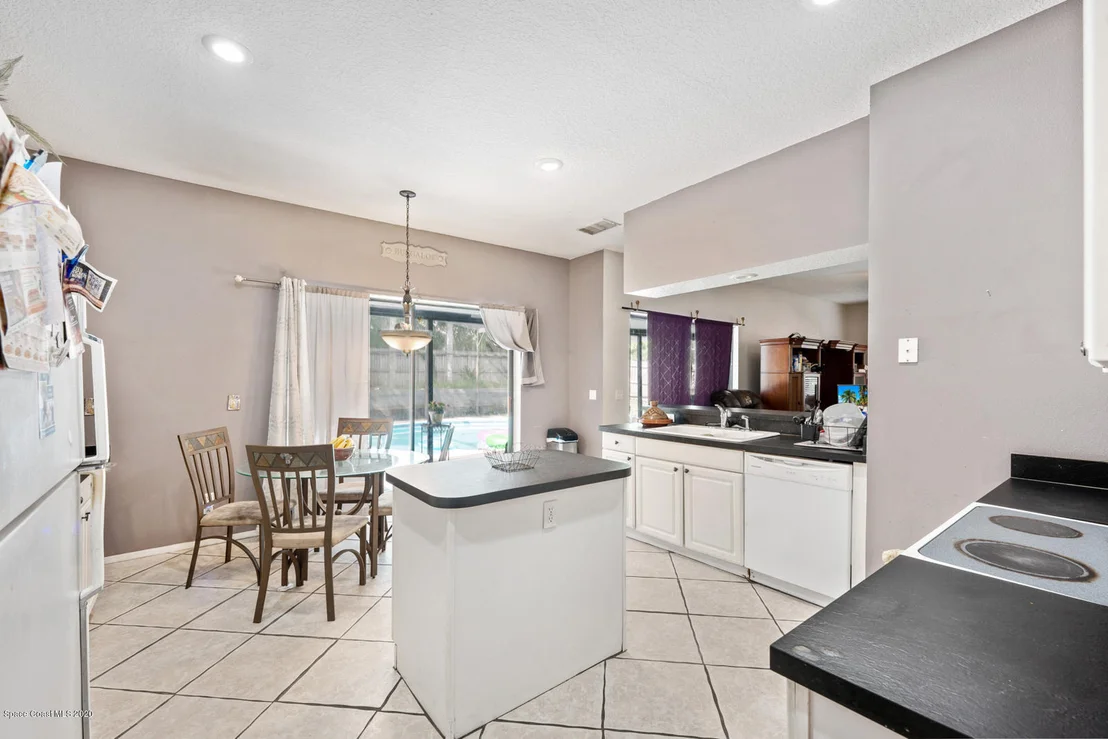 Photo of 1429 Century Oak Drive