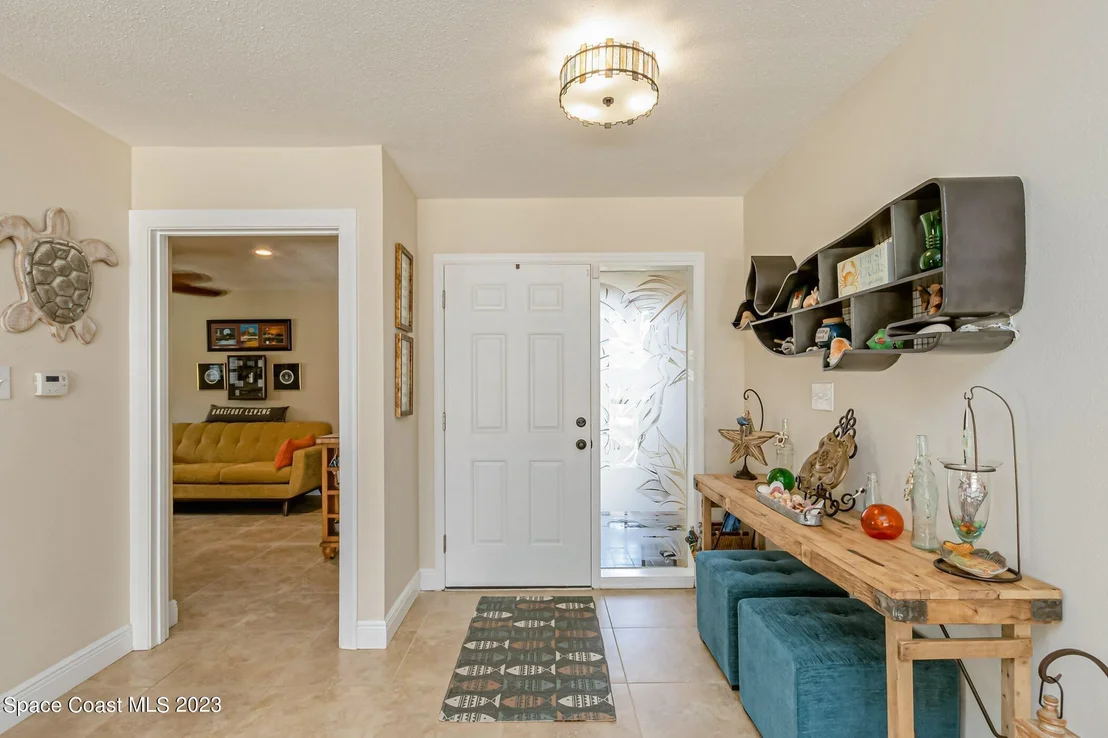 Photo of 340 Dorset Drive