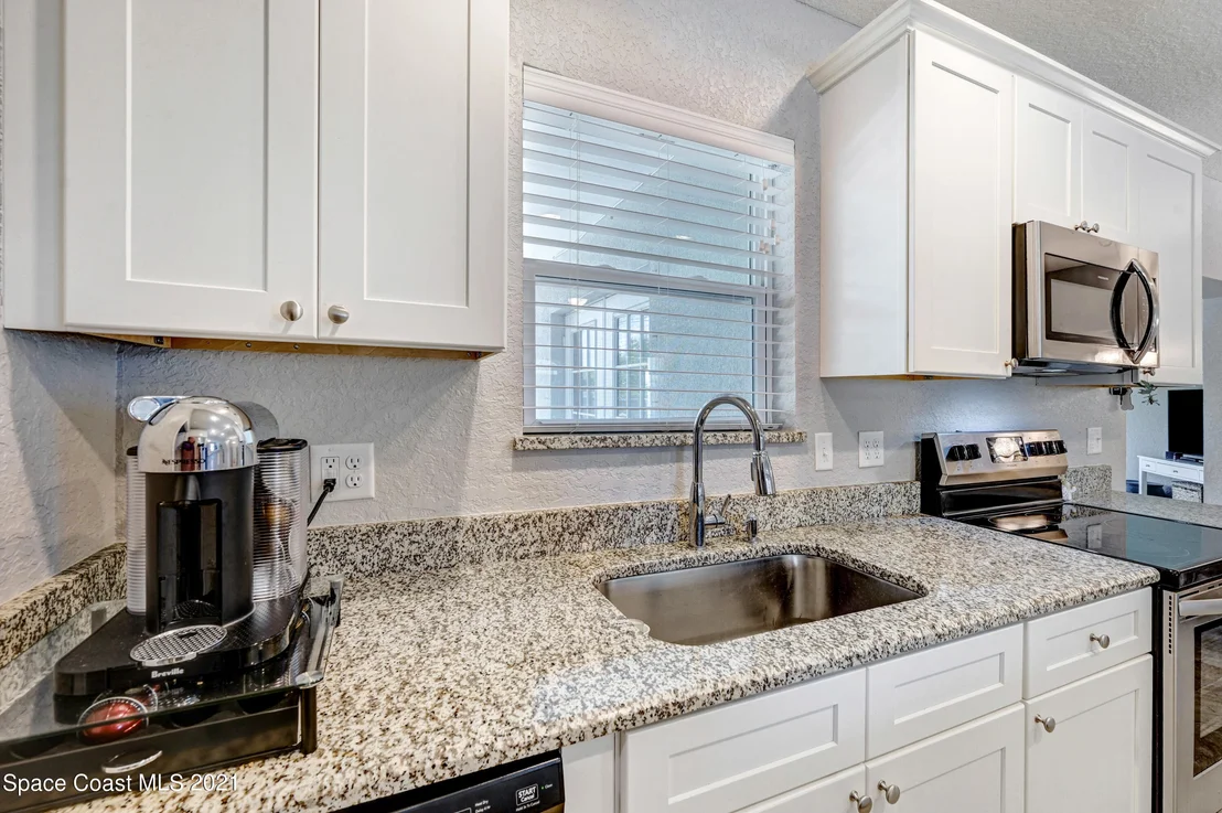 Photo of 827 Glenmore Circle