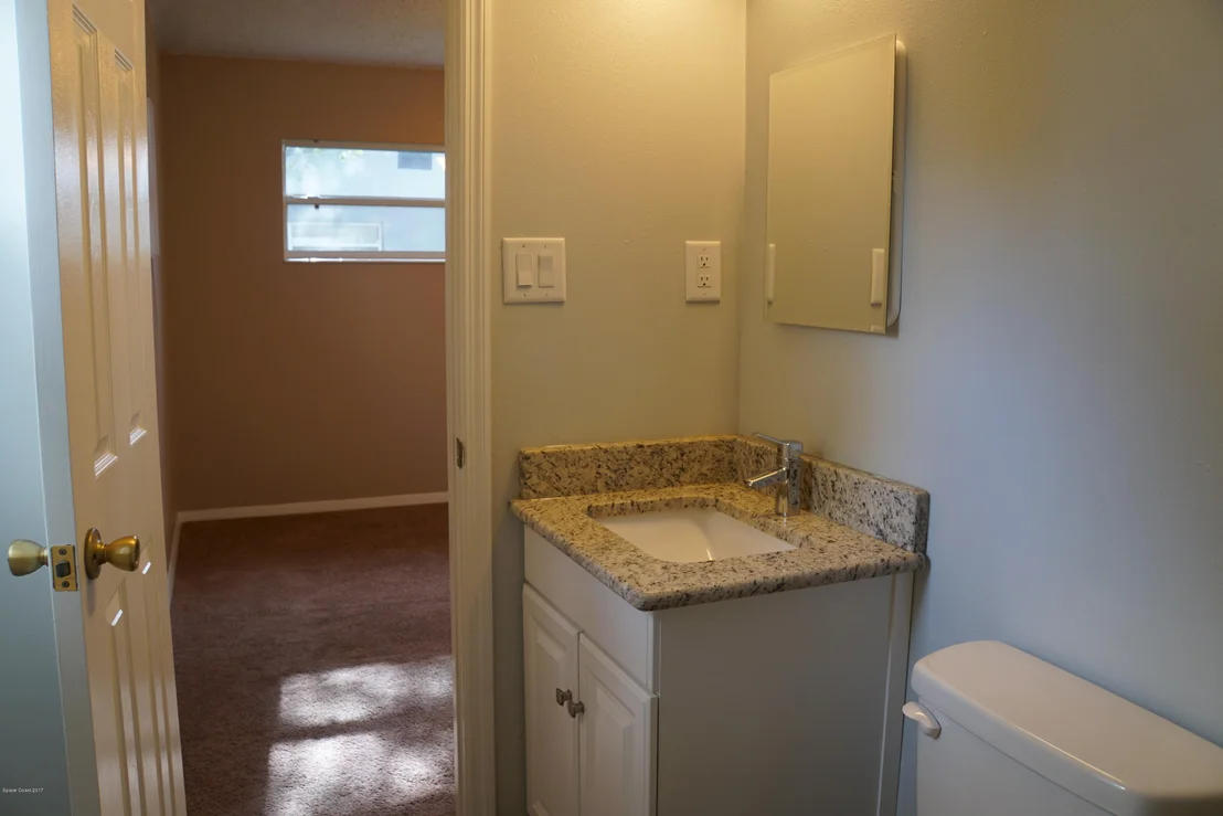 Photo of 988 Kings Post Road