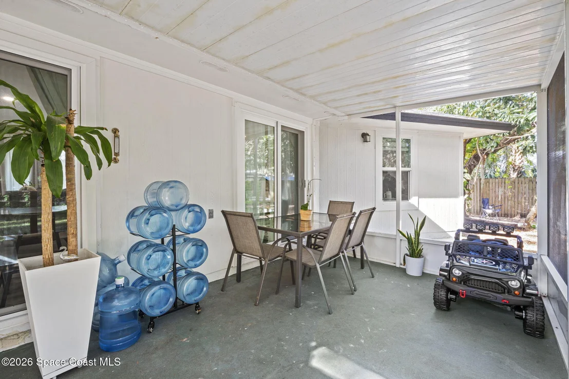 Photo of 7245 Madison Street