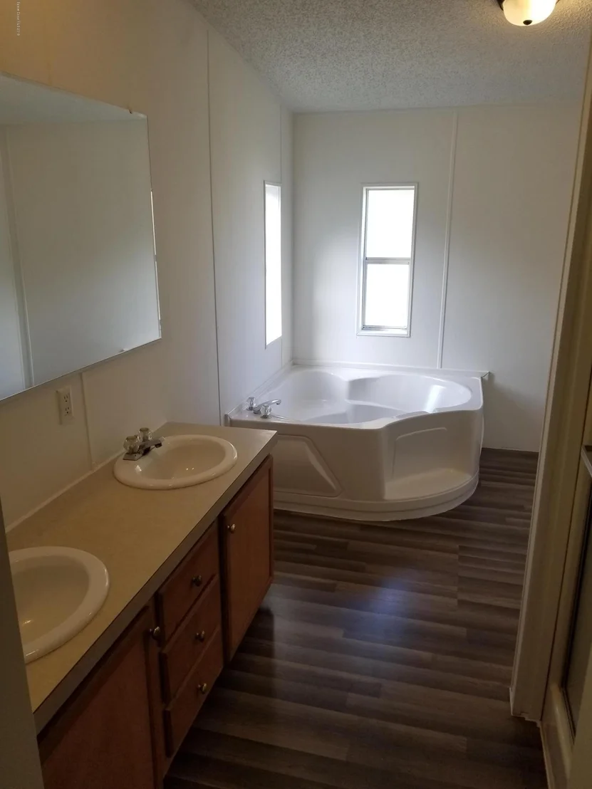 Photo of 6986 Evergreen Drive