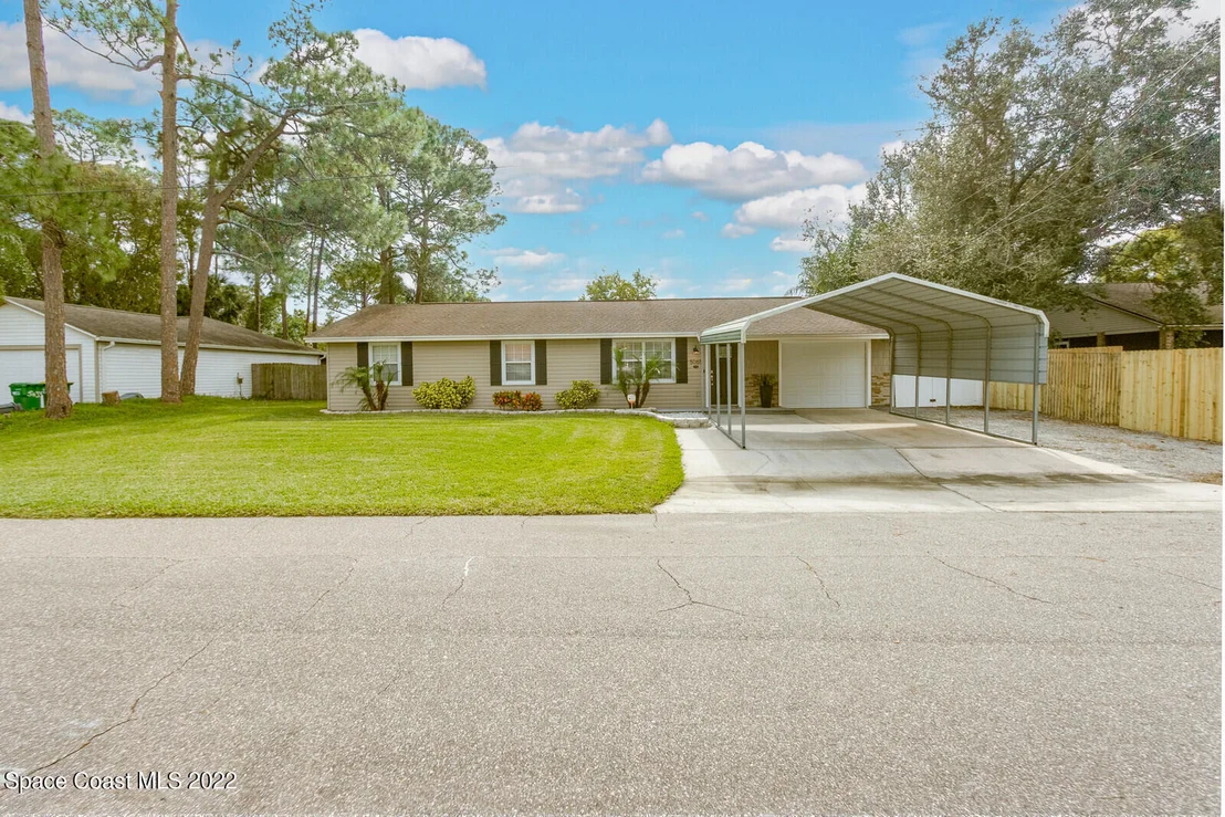 Photo of 5065 Canoni Place