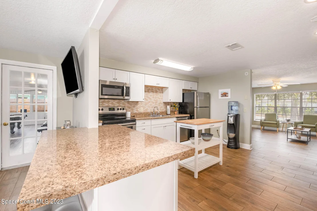 Photo of 609 Verbenia Drive