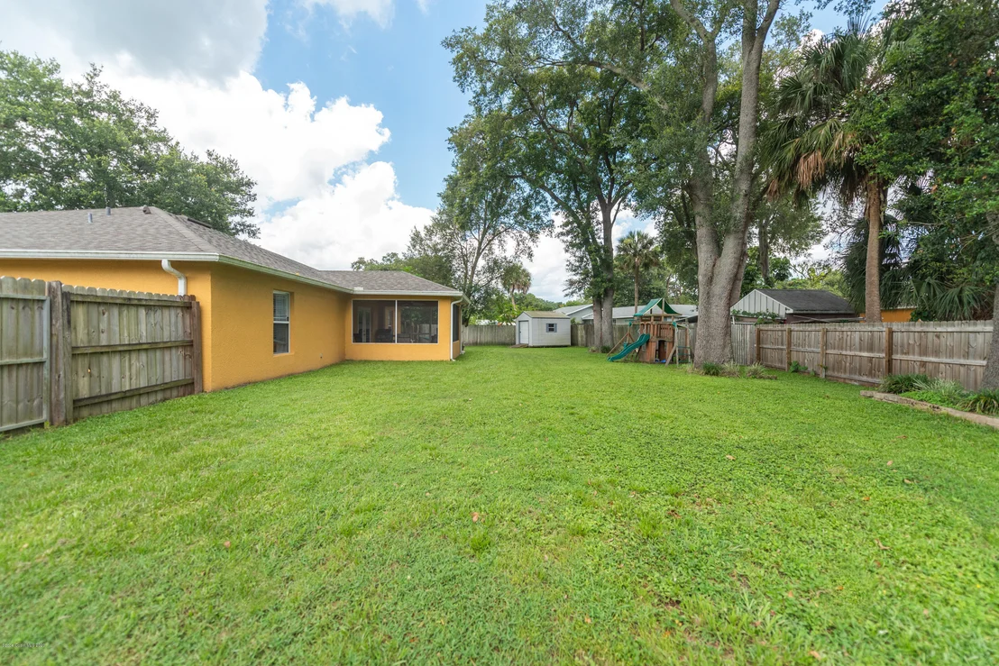 Photo of 6040 Adina Road