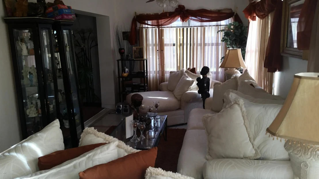 Photo of 936 Darwin Lane NE