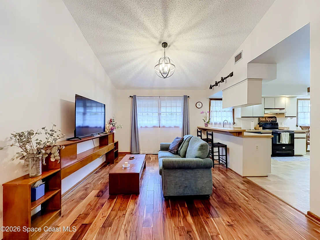 Photo of 7104 Bledsoe Avenue