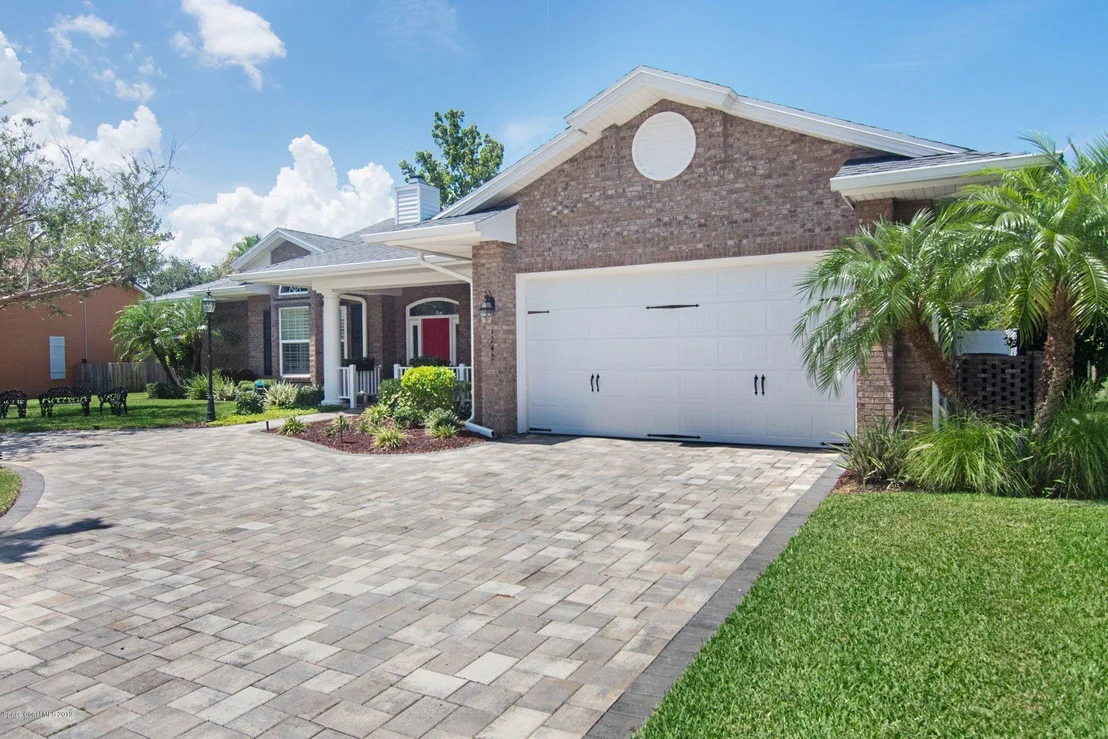 Photo of 1242 Silver Lake Drive