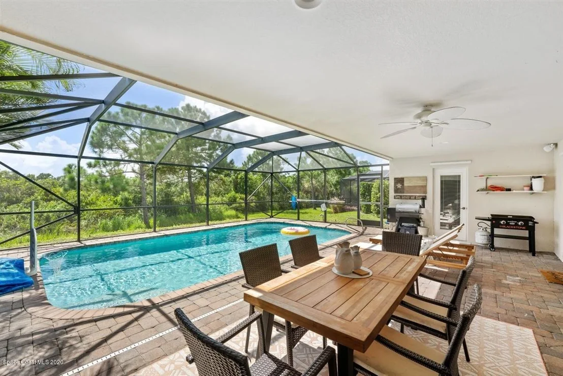 Photo of 1777 Auburn Lakes Drive