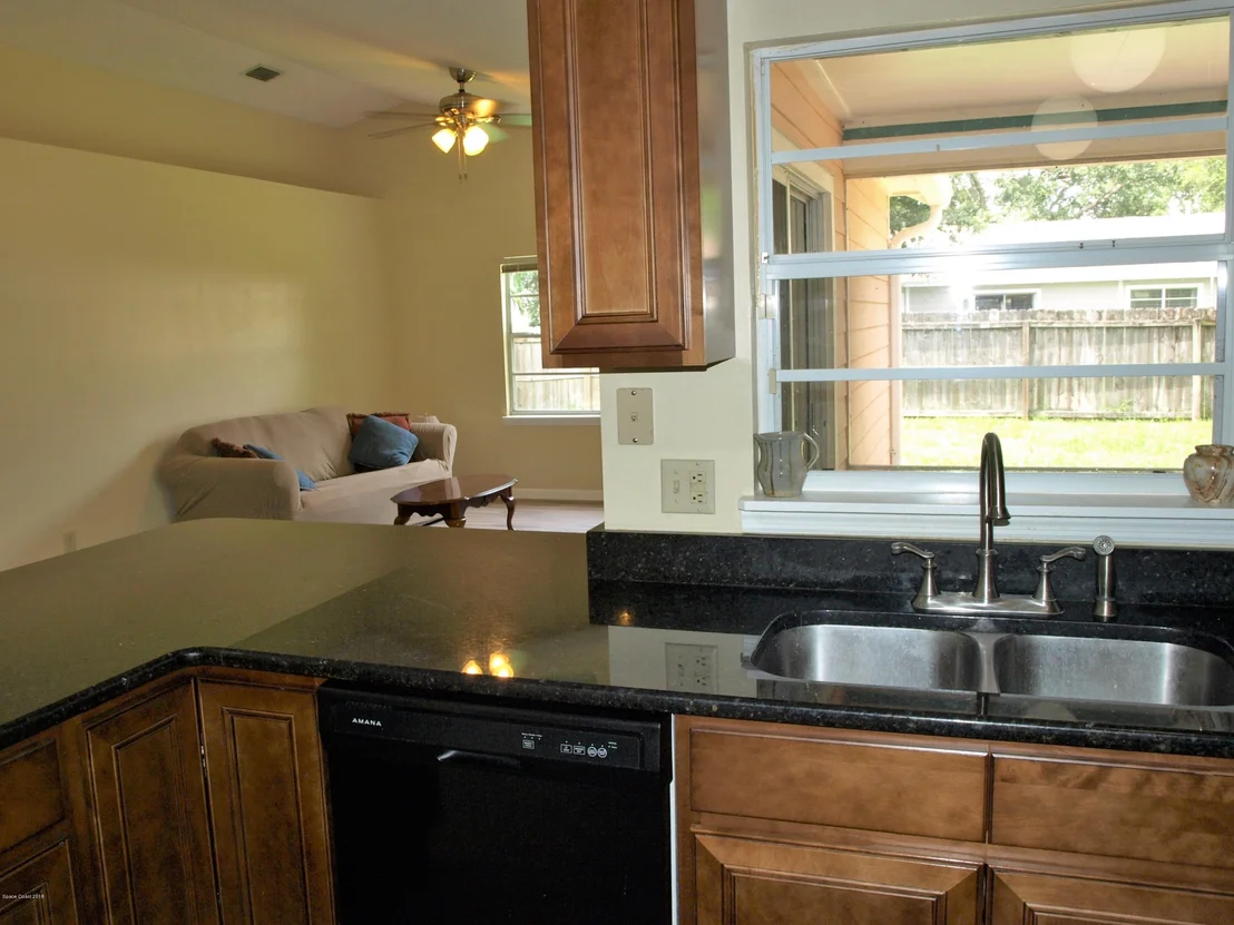 Photo of 164 Oak Lake Road