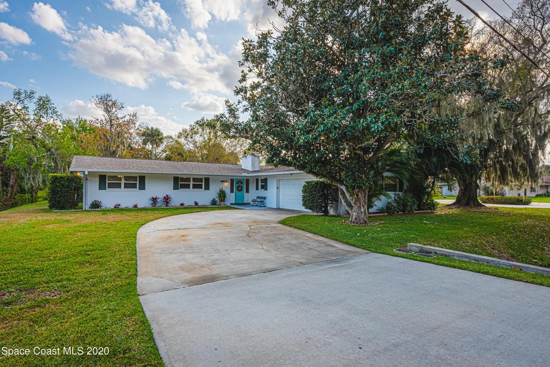 Photo of 1945 Trimble Road