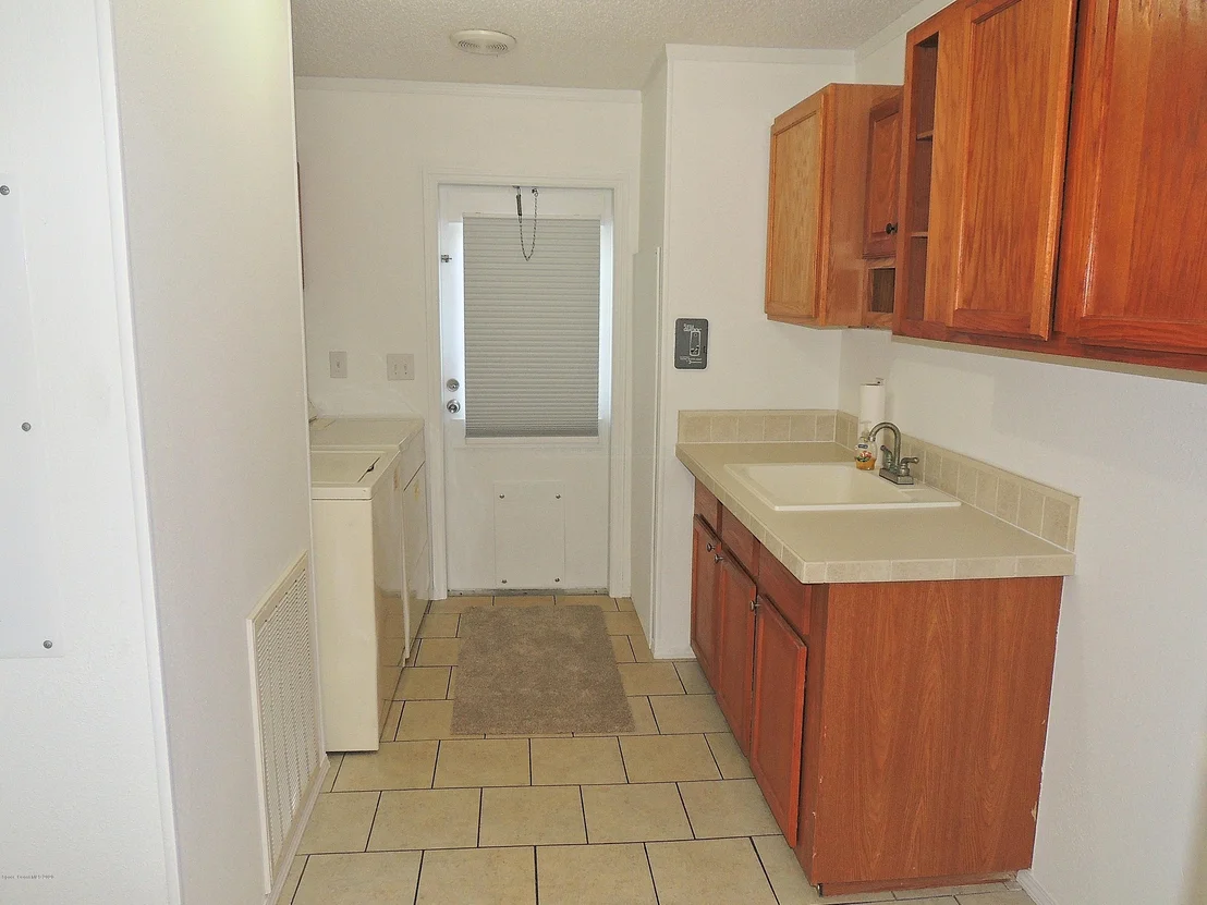 Photo of 855 Phillis Way