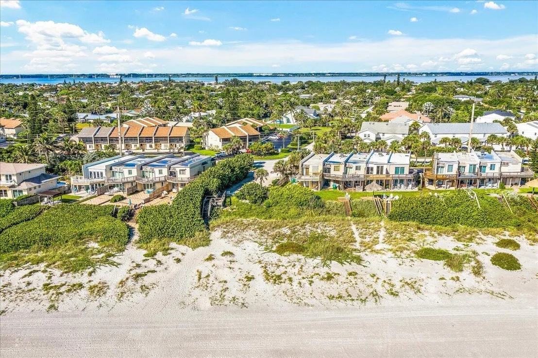 Photo of 219 5th Avenue
