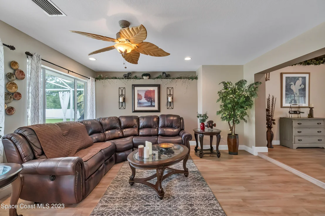 Photo of 2550 Waring Lane
