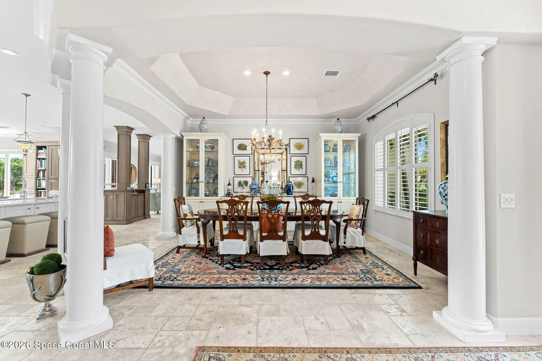 Photo of 339 Cocoa Avenue