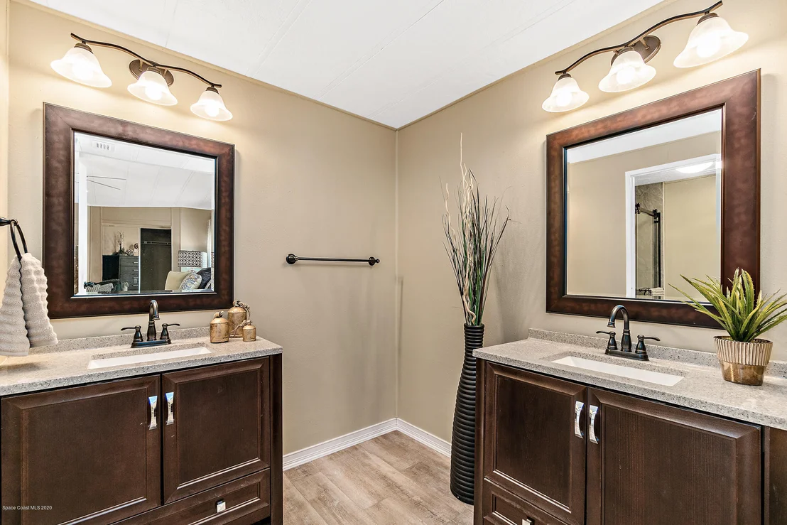 Photo of 105 Vanguard Circle