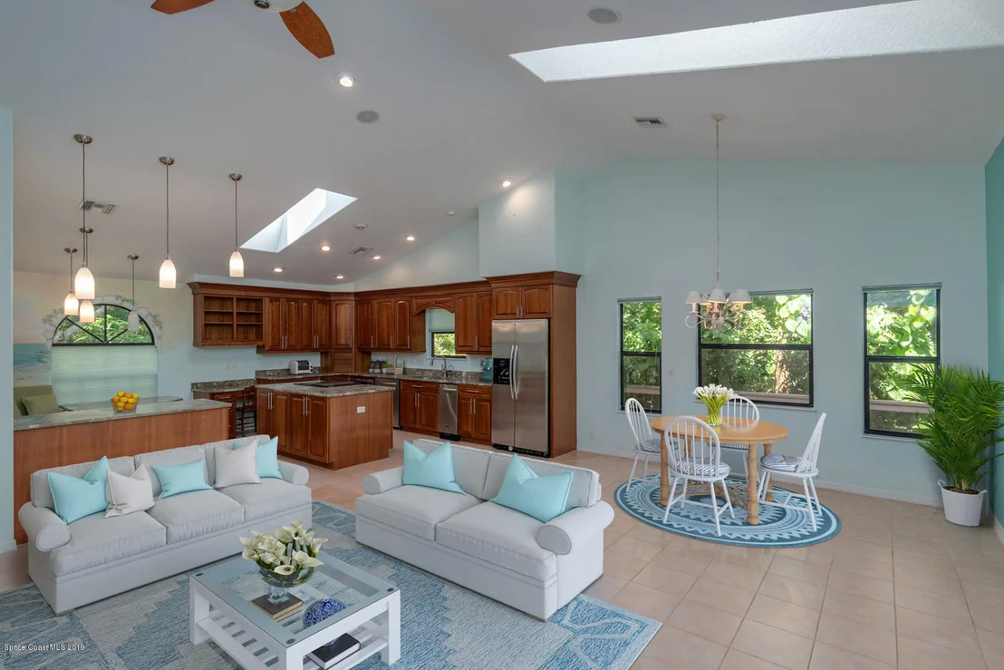 Photo of 113 Seagrape Road
