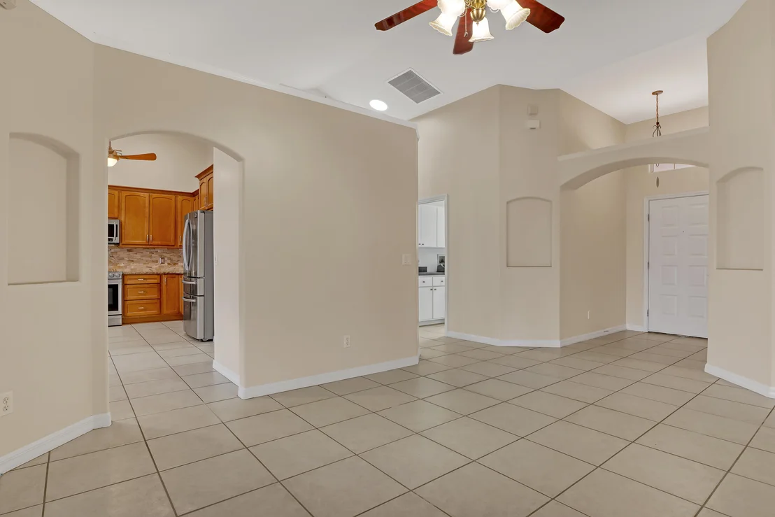Photo of 1840 Barton Boulevard