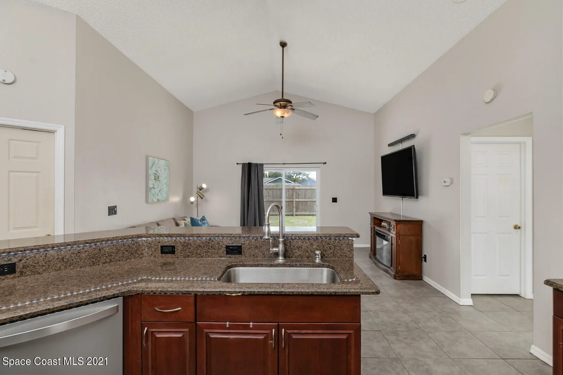 Photo of 1011 Sabal Grove Drive