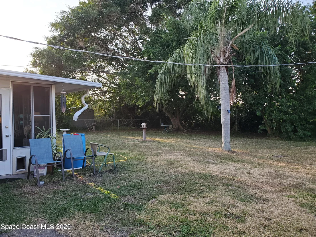 Photo of 880 Hampton Drive NE