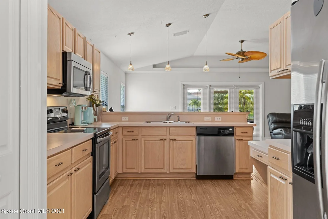 Photo of 2540 Stratford Pointe Drive