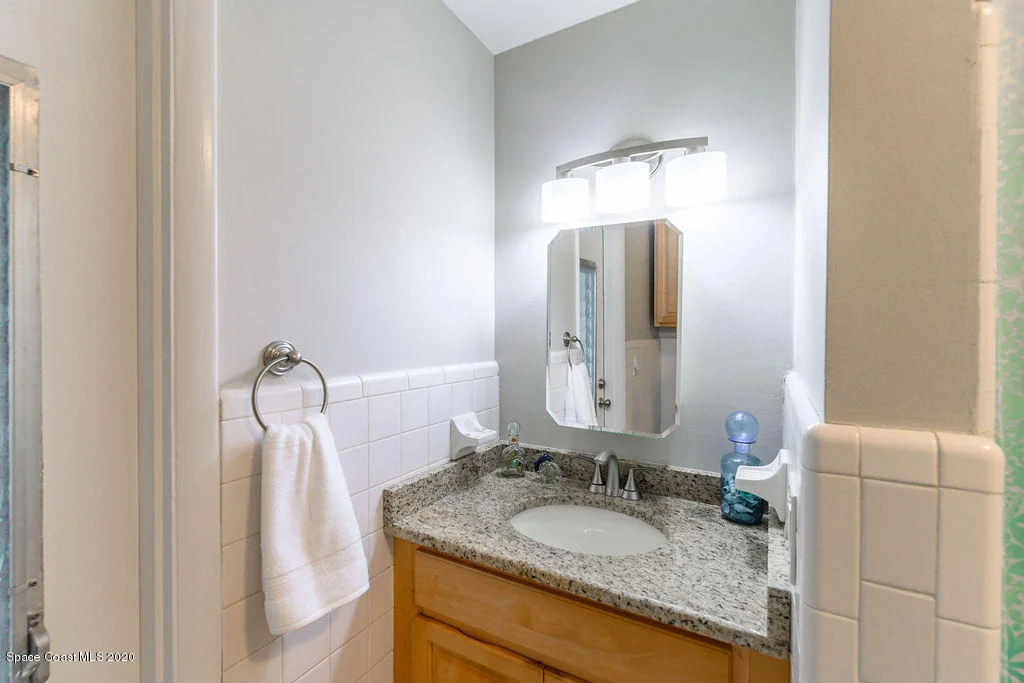 Photo of 250 Sand Pine Road