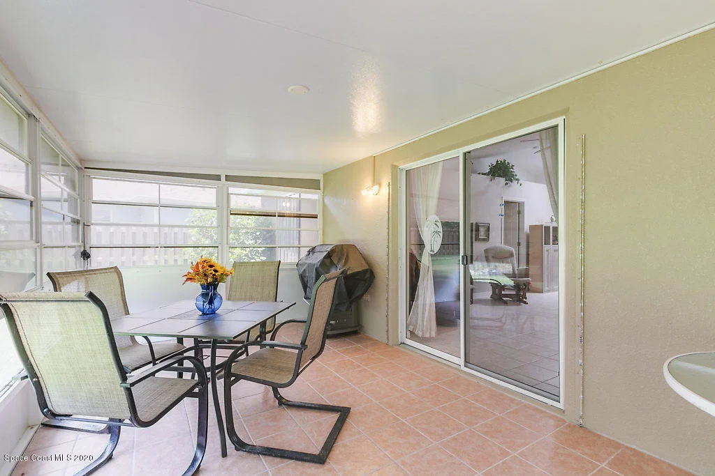 Photo of 2122 Spring Creek Circle NE