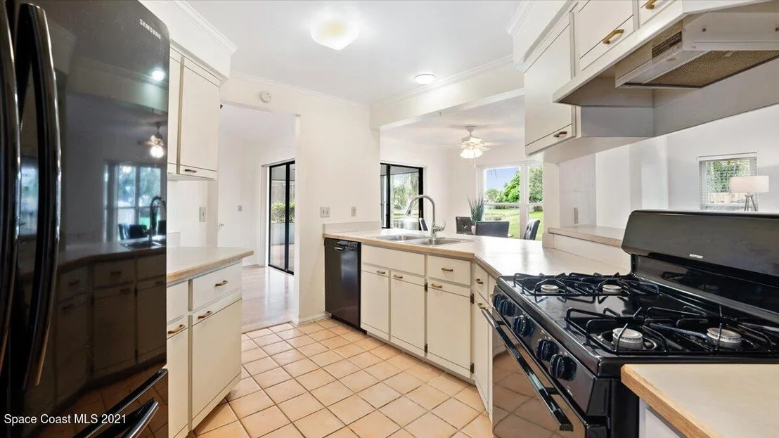 Photo of 4840 Riverside Road