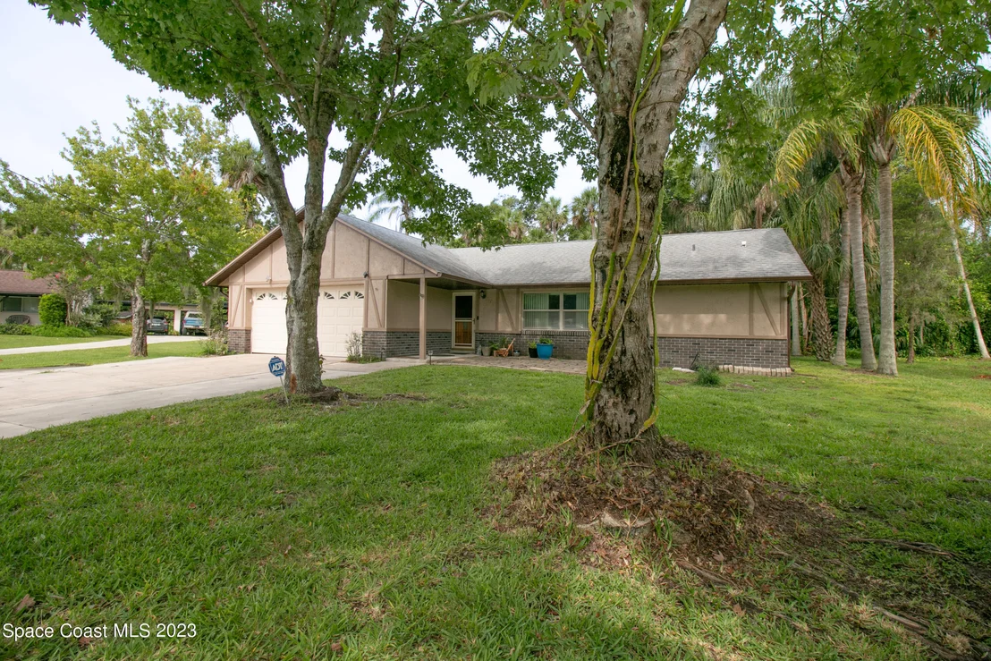 Photo of 207 Saldon Lane