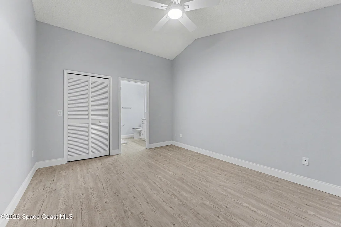 Photo of 876 Brookview Lane