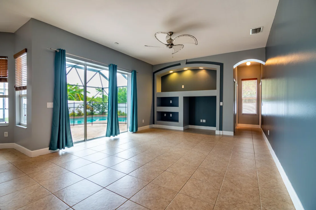Photo of 3256 Peninsula Circle