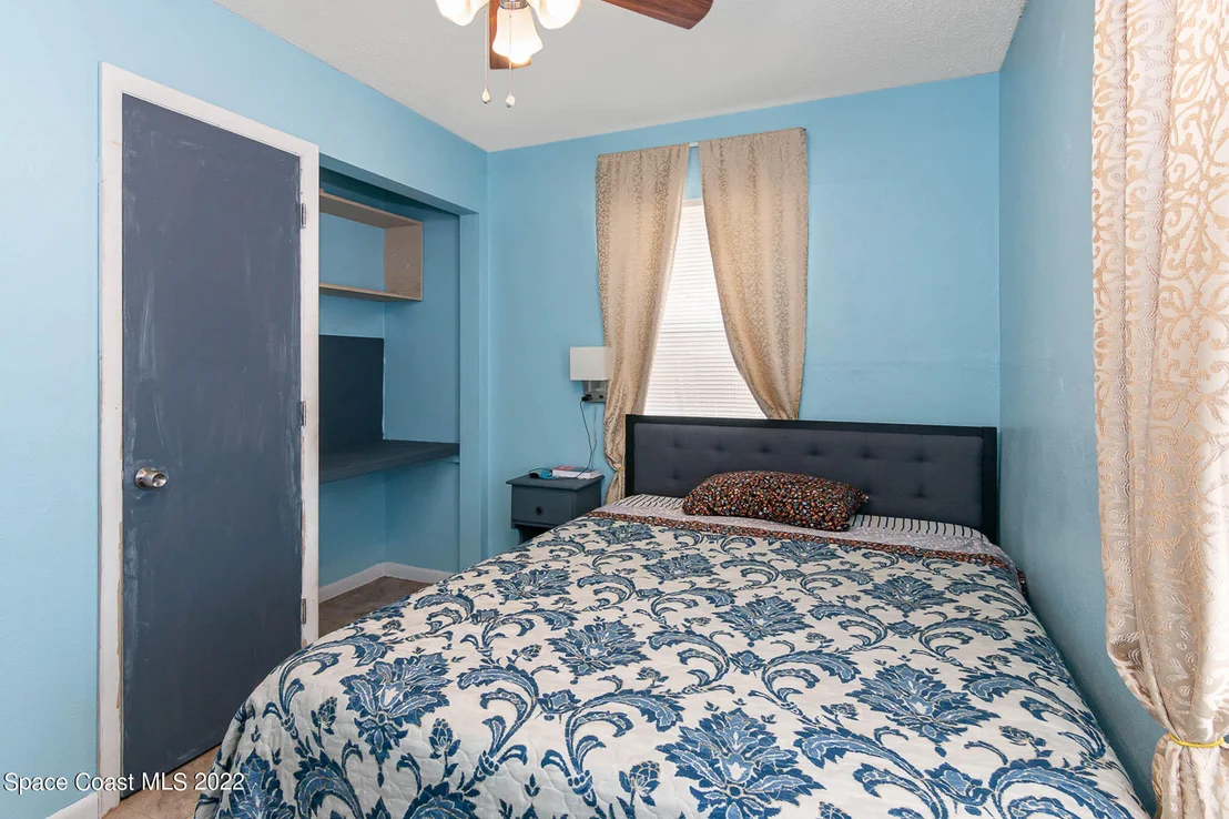 Photo of 3299 Jackson Avenue NE