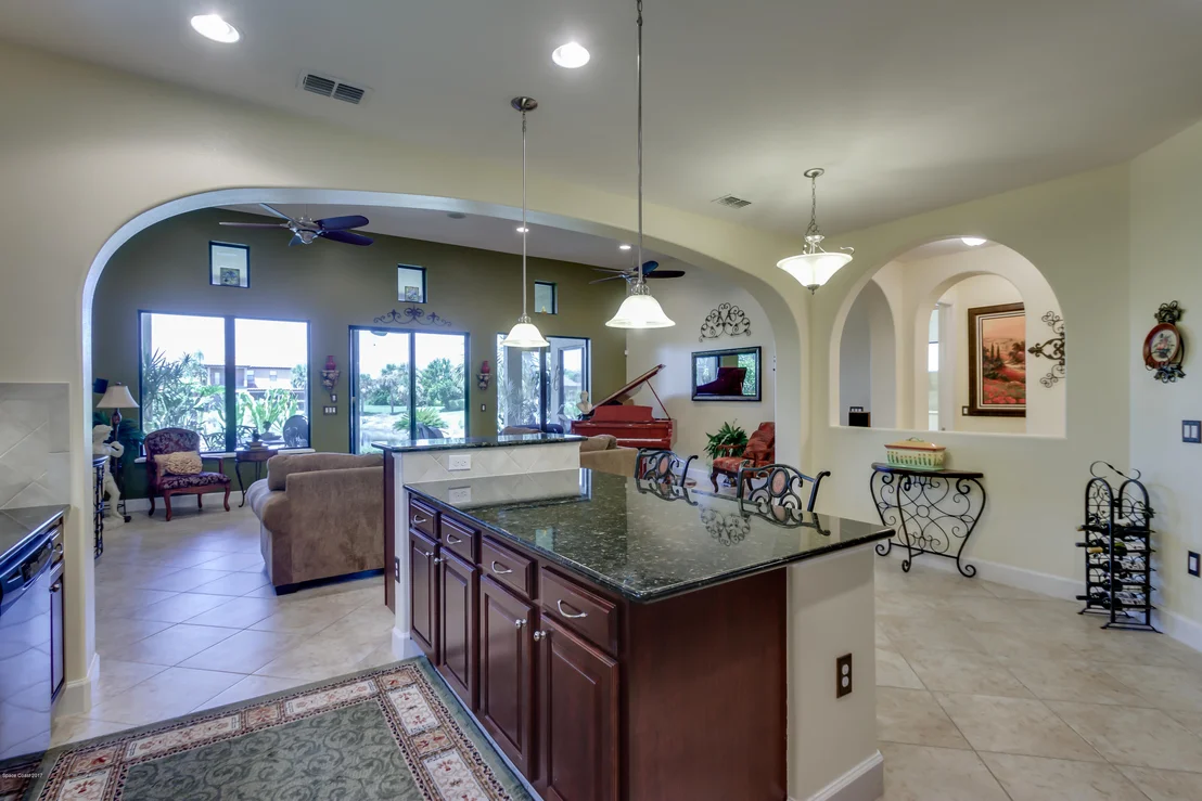Photo of 658 Monterey Drive