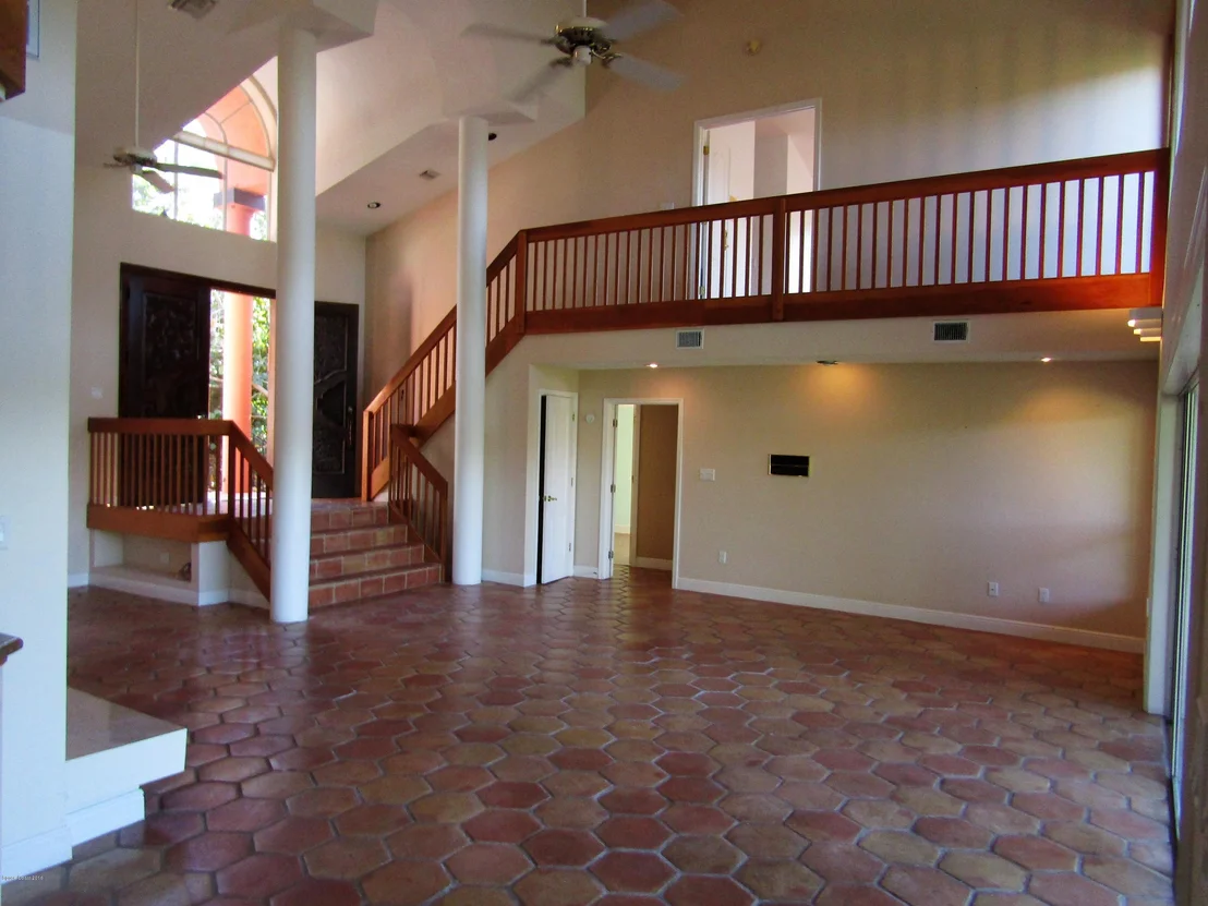 Photo of 802 Whitmire Drive