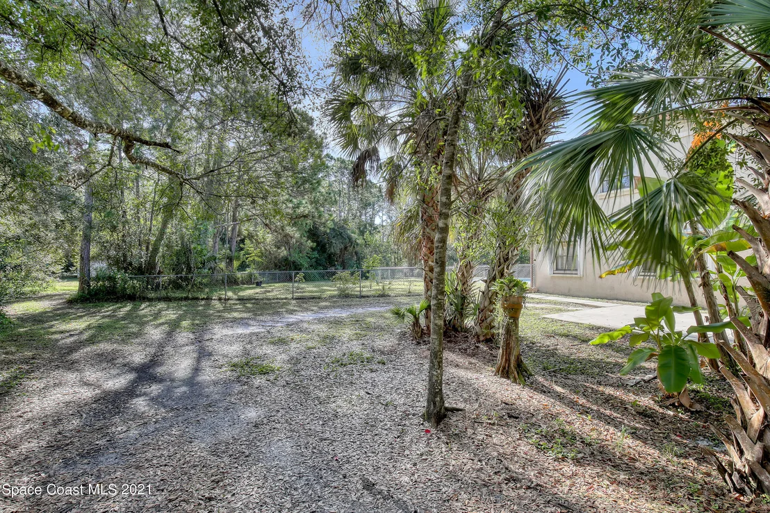 Photo of 2502 Meadow Lane