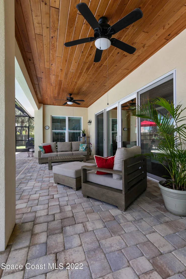 Photo of 130 7th Avenue