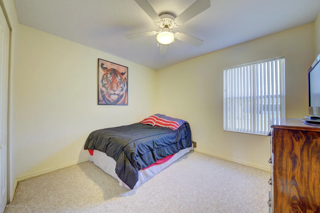 Photo of 6845 Cedar Avenue