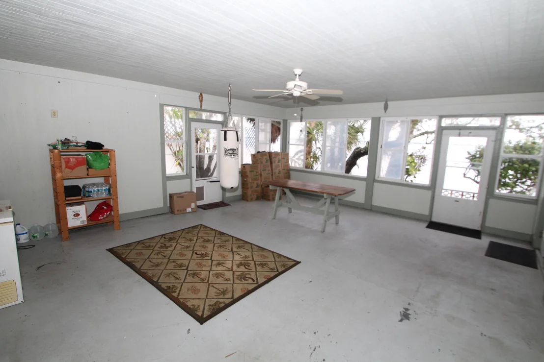 Photo of 2303 Pineapple Avenue