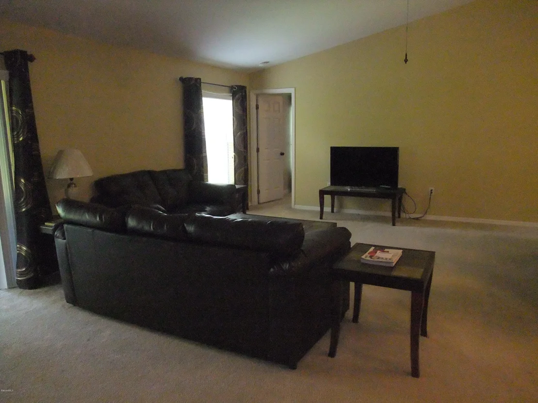 Photo of 1041 Pasadena Road SE