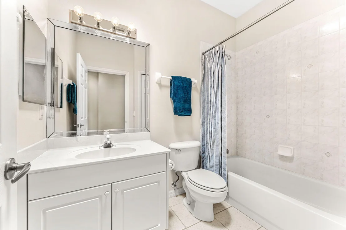 Photo of 1222 Honeybee Lane