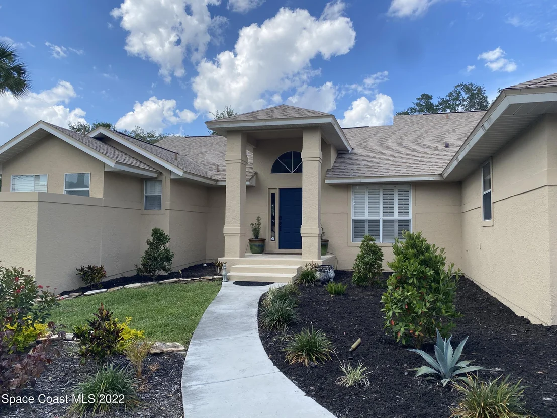 Photo of 460 Bay Point Drive