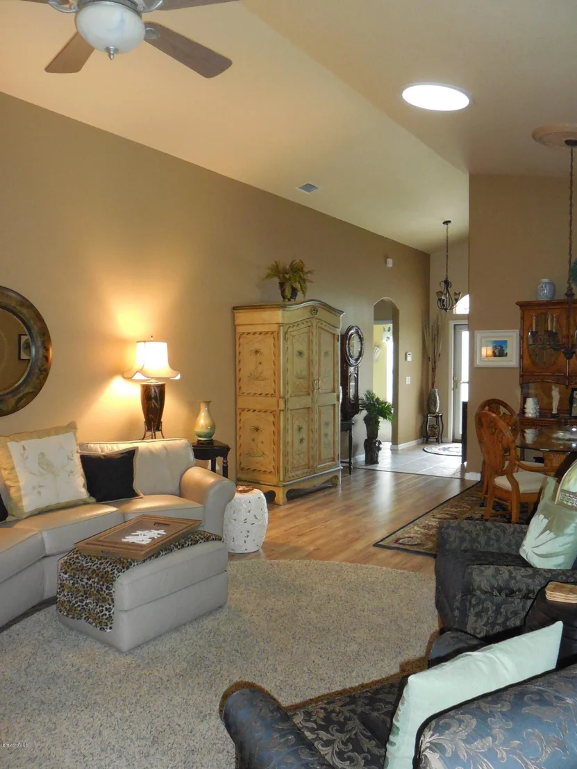 Photo of 2104 NE Spring Creek Circle